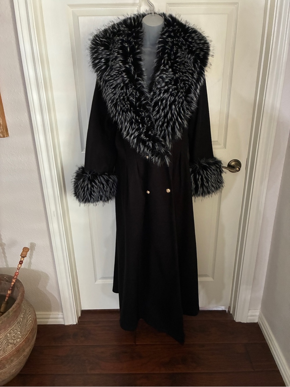 SHEIN Black Maxi Coat with Black & White Faux Fur Trim